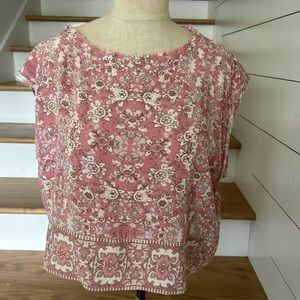 New with tags Free People top. Size is xs but I wear a medium and it fits me